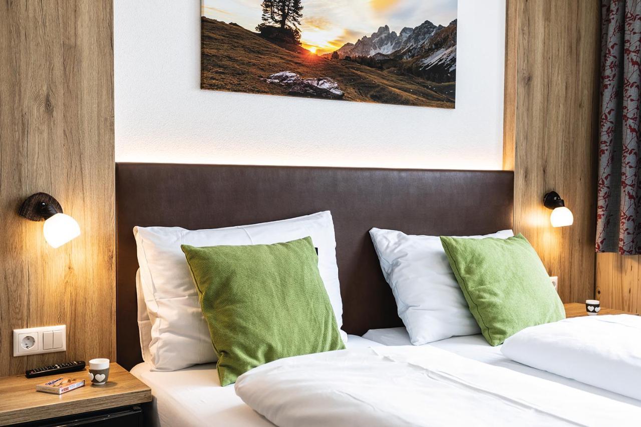 Apart- Und Wellnesshotel Dachsteinresort Русбах-ам-Пас-Гшютт Экстерьер фото
